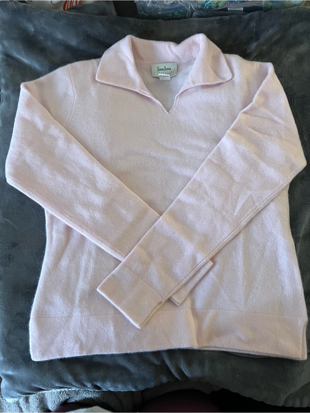 Neiman Marcus Women's Lite/Pale Pink 100% Cashmere-Blend Collared Sweater